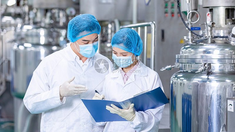 行业背景：化工设备在工业生产中的重要性